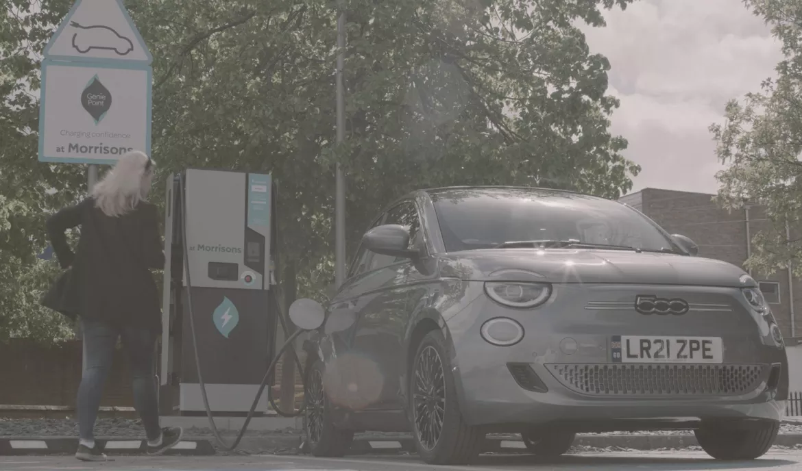 Grey Fiat 500 EV being charged on the genie point network
