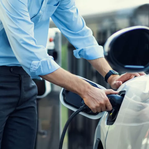 Illustration of Guide to EV charging for fleets